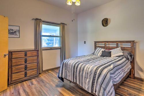 Classic Mountain Home, Half Mi To Main Street