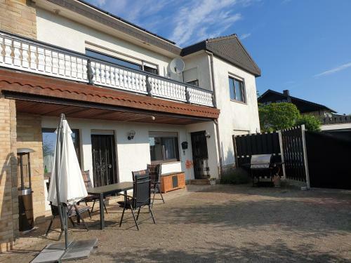 Apartamento Ferienwohnung Im Modernen Ambiente Mit Eigenen Au�enbereich