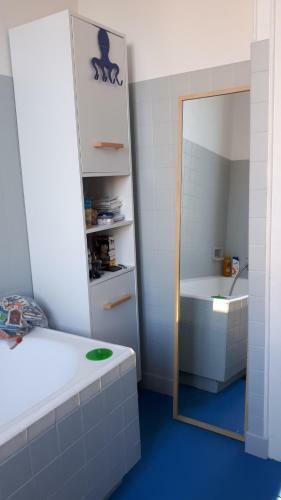 Canap�-lit Dans Le Salon Au Calme Pr�s De Paris