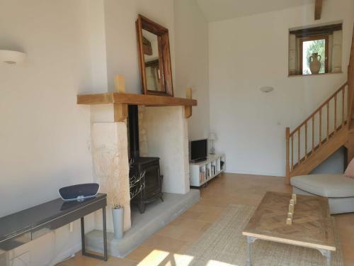 Immaculate 2-bed House In Loubes Bernac