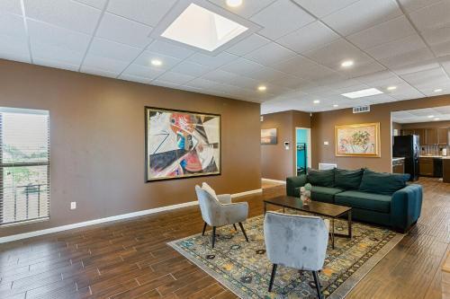Bay Dreamer - Massive Bayfront Home With Private Pool Home