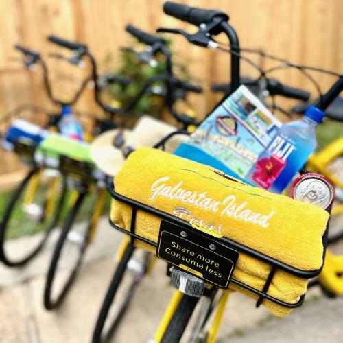New! ?change Of Pace? 5 Blk To Beach Bikes+firepit