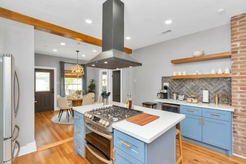 New! ?change Of Pace? 5 Blk To Beach Bikes+firepit