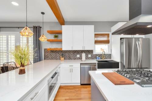 New! ?change Of Pace? 5 Blk To Beach Bikes+firepit