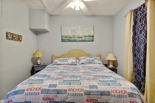 Sea Life - Just Blocks To Beach! Home