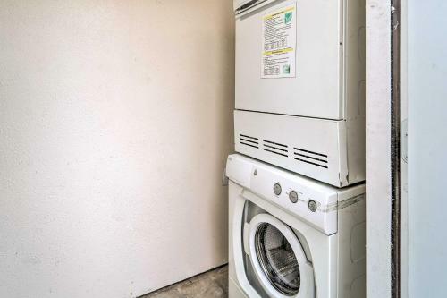 Odessa Apartment Near Parks, Shops And Dining!