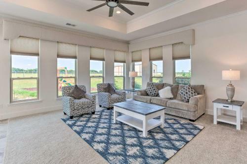 Chic Ranch Villa Less Than 5 Mi To Lake Ray Roberts!