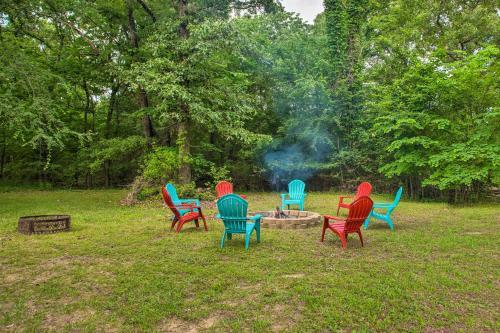 Happy Trails Hideout Pool, Hot Tub, 4 Acres!