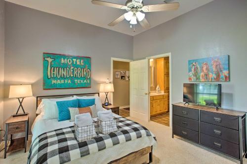 Happy Trails Hideout Pool, Hot Tub, 4 Acres!