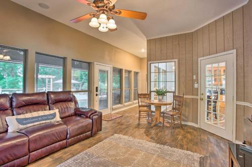 Happy Trails Hideout Pool, Hot Tub, 4 Acres!