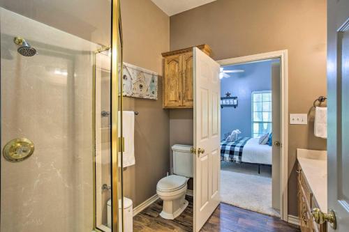 Happy Trails Hideout Pool, Hot Tub, 4 Acres!