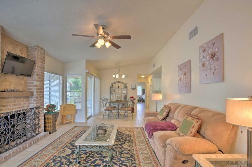 Sunny San Antonio Home With Backyard And Patio!