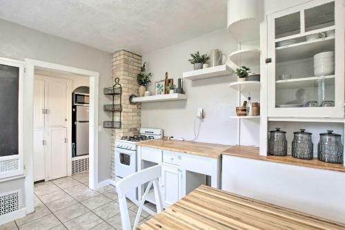 Family-friendly Logan Getaway With Yard And Grill