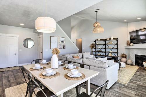 Chic Vineyard Getaway With Yard About 8 Mi To Byu