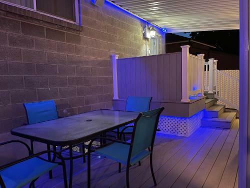 Comfortable Bungalow Near Liberty Park