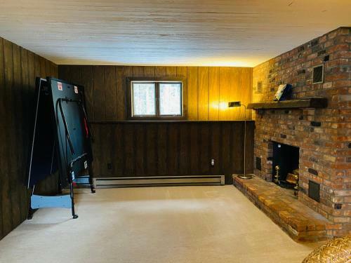 Large 6 Bedroom 3 Bath Vermont Home On Mt Snow Resort