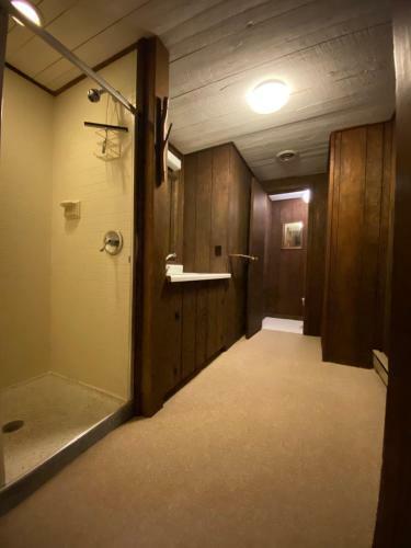 Large 6 Bedroom 3 Bath Vermont Home On Mt Snow Resort