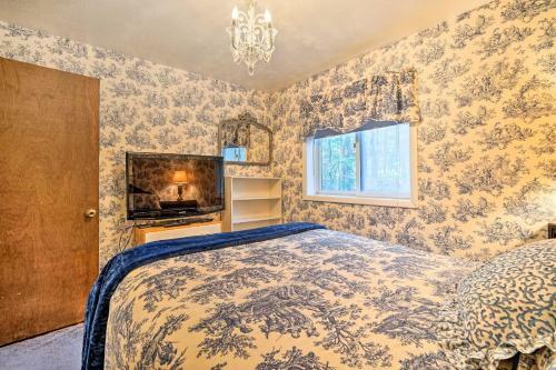 Winhall Retreat With Furnished Deck And Fire Pit!