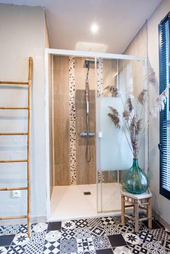 ?magnifique Villa Avec Piscine Spa? Sans Vis � Vis