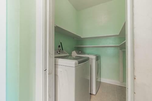 Manor And Mutts #2 Cottage