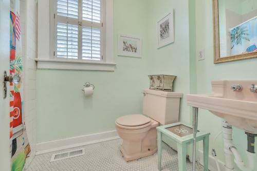 Manor And Mutts #2 Cottage