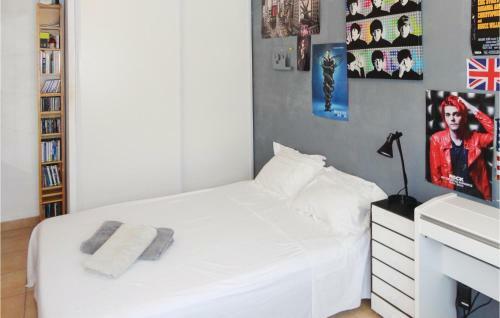 Four-bedroom Holiday Home In Montblanc