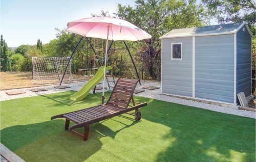 Four-bedroom Holiday Home In Montblanc