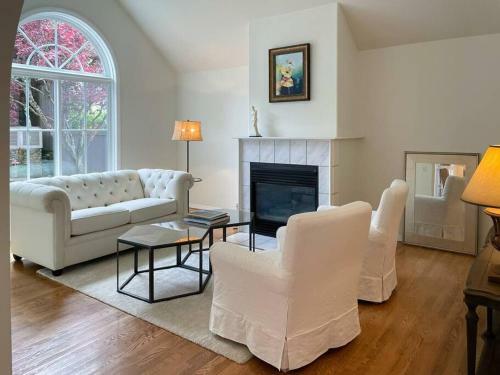 Villa Waterfront Home In Gig Harbor