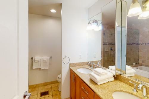 The Sanctuary - Penthouse Paradise 402a