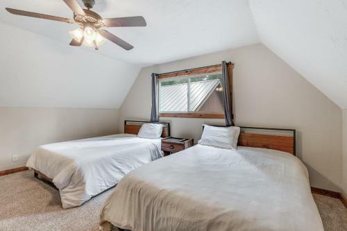 Riverfront Retreat At Lavender Lake