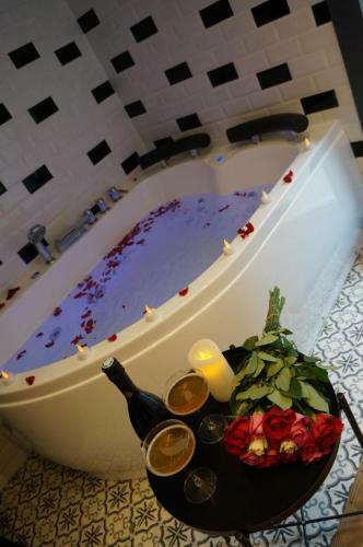 Apartamento V�nus Love Room Jacuzzi En Toute Intimit�