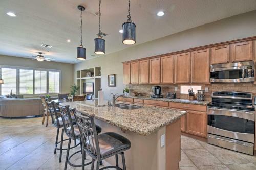 Phoenix Area Villa With Private Putting Green!