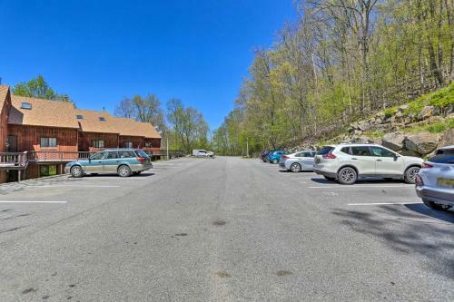 Apartamento Vernon Township Condo With Scenic Mtn Views!