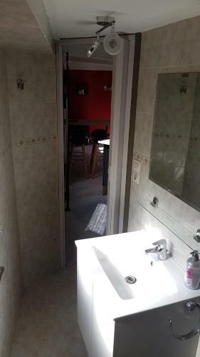 Apartamento Charmant Studio Vieux-nice Coul�e Verte
