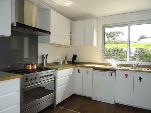 Holiday Home With Sea View, Plougasnou