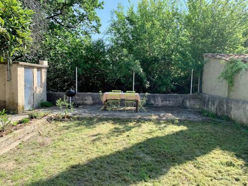 Maison De Village Avec Jardin � La Campagne