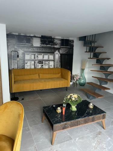 Maison Chaleureuse Avec Piscine Et Parking
