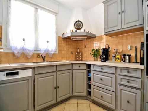 Fantastic Villa In Saint-laurent-la-vern�de With Pool
