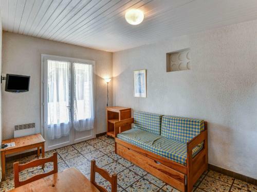 Charming Holiday Home In Saint-savinien With Private Pool