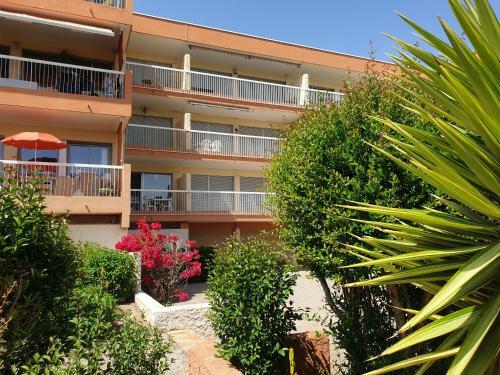 Apartamento Saint-raphael La Peguiere Face A La Plage Vue Mer