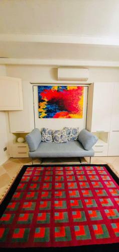 Lovely 2 Bed Apartment In Central St Tropez