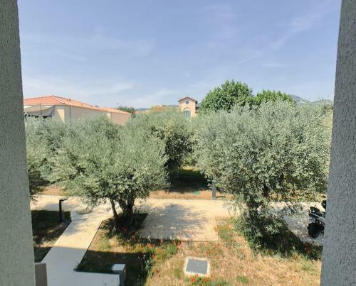 Apartamento Appartement Type Industriel Dans Cadre Proven�al