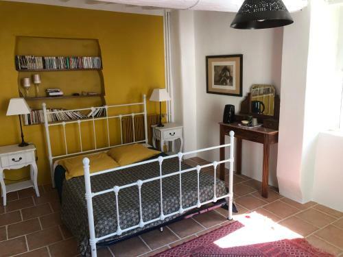 Bed & Breakfast Chambres D'h�tes Des Capucins