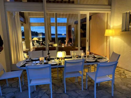 Villa Chaleureuse Avec Vue Imprenable Sur Le Lac.