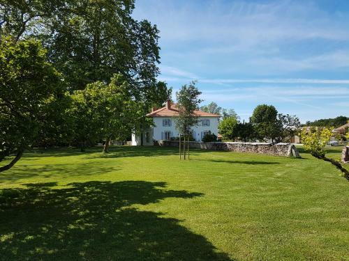Bed & Breakfast L'airial De Larroque