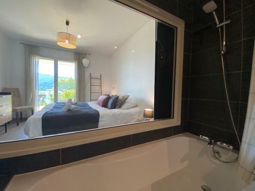 Apartamento Lake & Mountain View - Piscine, Parking, Terrasse