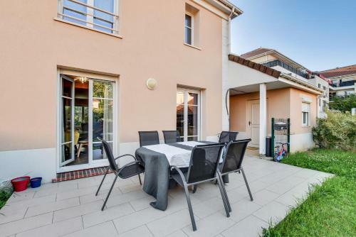Villa Chic House With Terrace And Garden