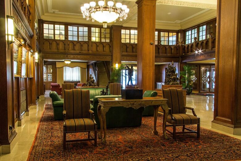 Hotel Missouri Athletic Club