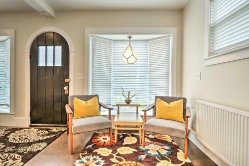 Coastal Studio Cottage With Deck - Walk To Town