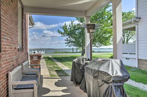 Beautiful Colonial Home On The Choptank River